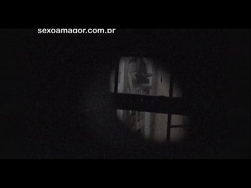 ❤️ Блонді таємно знімає на відео сусідський вуайерист, прихований за порожнистими цеглами ️ Порно на порно uk.mathem-1-class.ru ❤